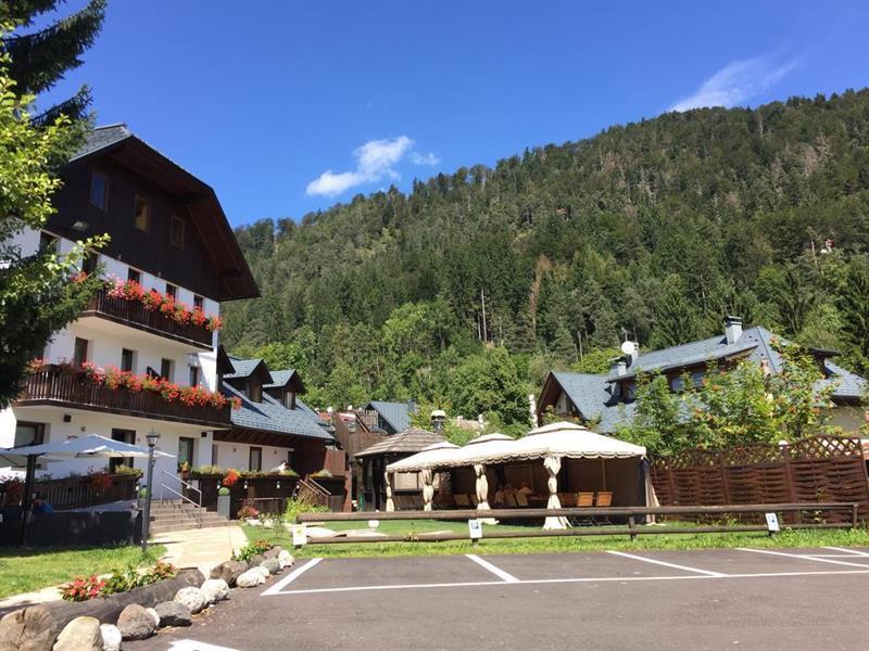 Hotel Tarvisio Four Seasons מראה חיצוני תמונה
